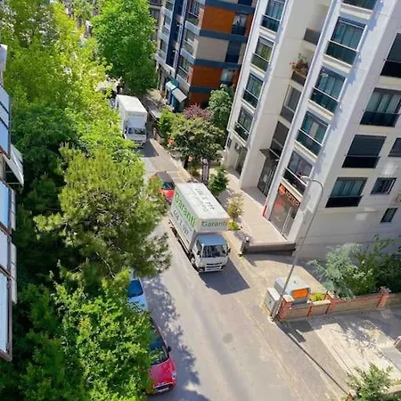 Bagdat Caddesi'ne Cok Yakin Huzurlu Ve Rahat Ev * איסטמבול